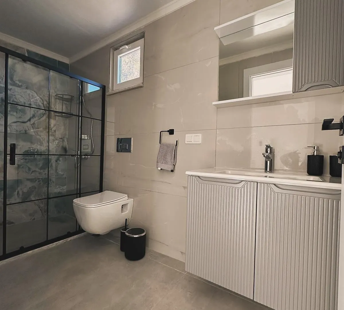 Blue Eye Apartment Dalaman Homestay